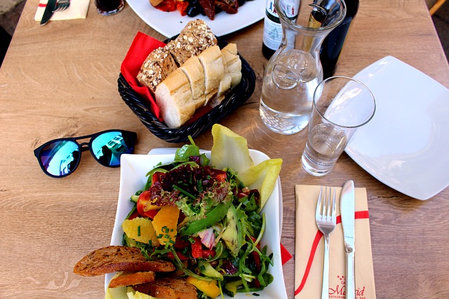 eat-1732914_640.jpg