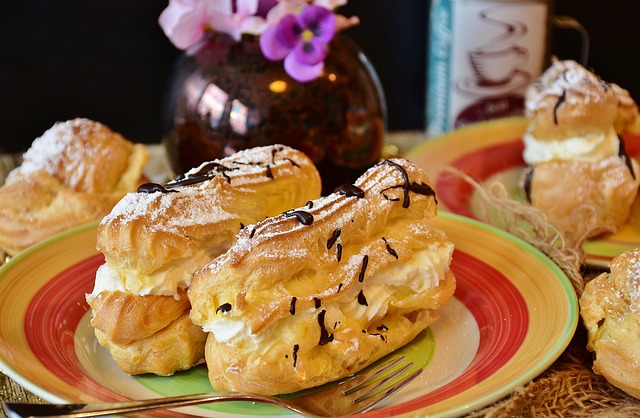 eclairs-2903027_640.jpg