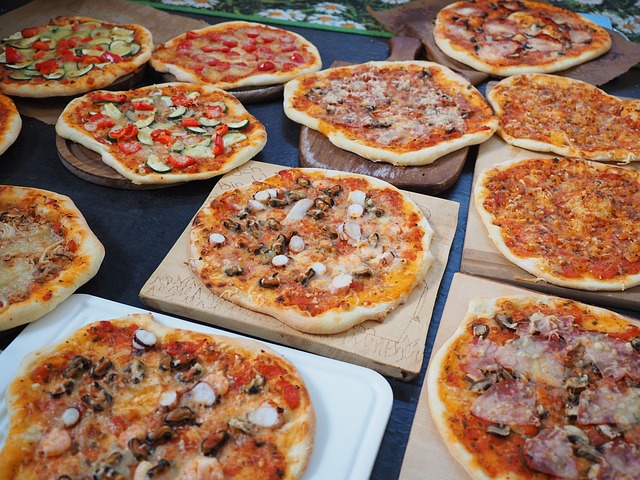 pizzas-2119638_640.jpg